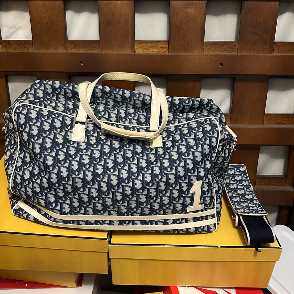 Dior duffle bag - Picture 2 of 7